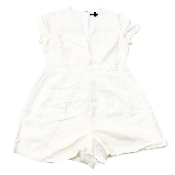Banana Republic Dresses & Skirts - Banana Republic Short Jumpsuit Off White Pant Suit Size 12